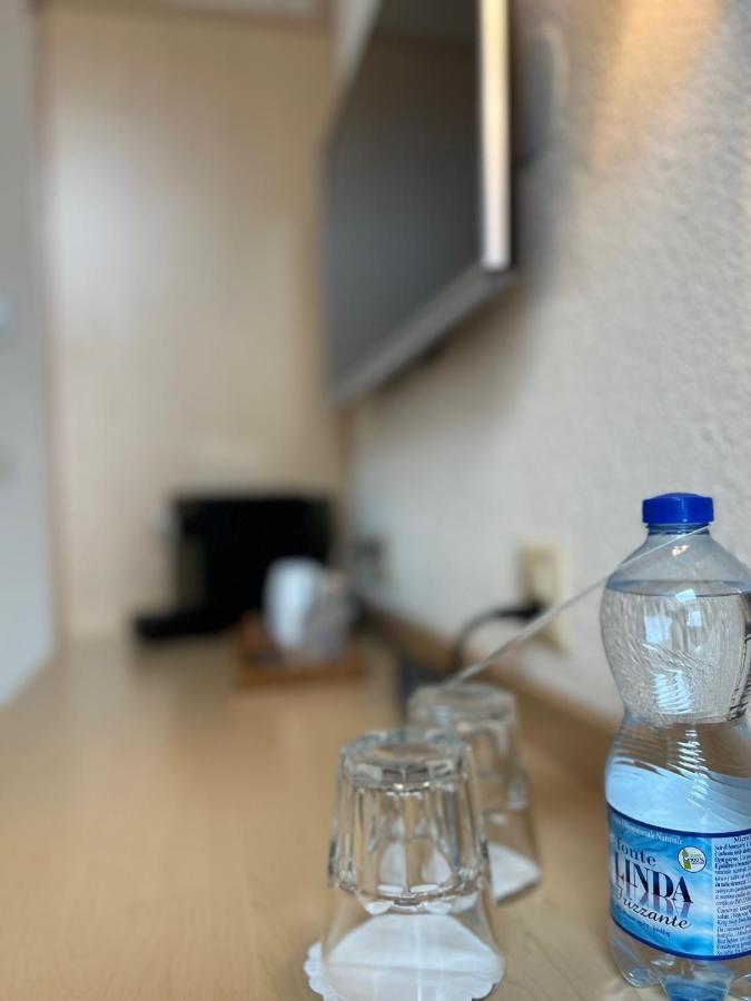 Hotel Felmis Self Check-In Horw Exteriör bild
