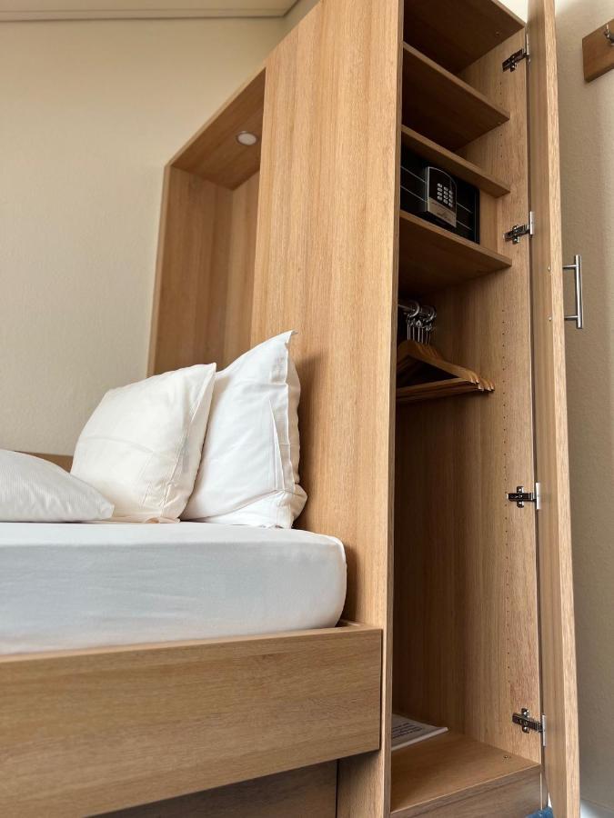 Hotel Felmis Self Check-In Horw Exteriör bild